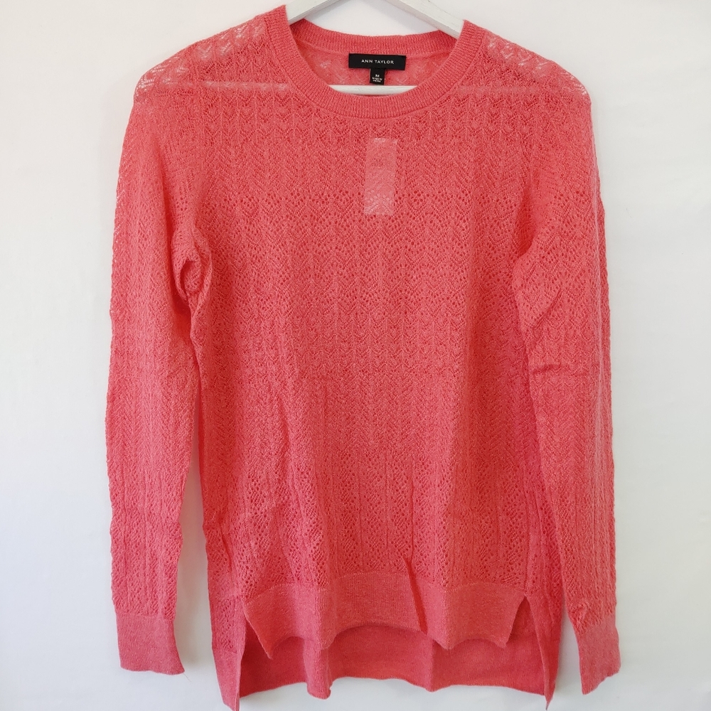 Ann Taylor women's Sweater size Medium Salmon Pink
